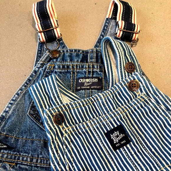 BABY OSHKOSH B’GOSH OVERALLS SIZE 18-24M - Picture 1 of 7